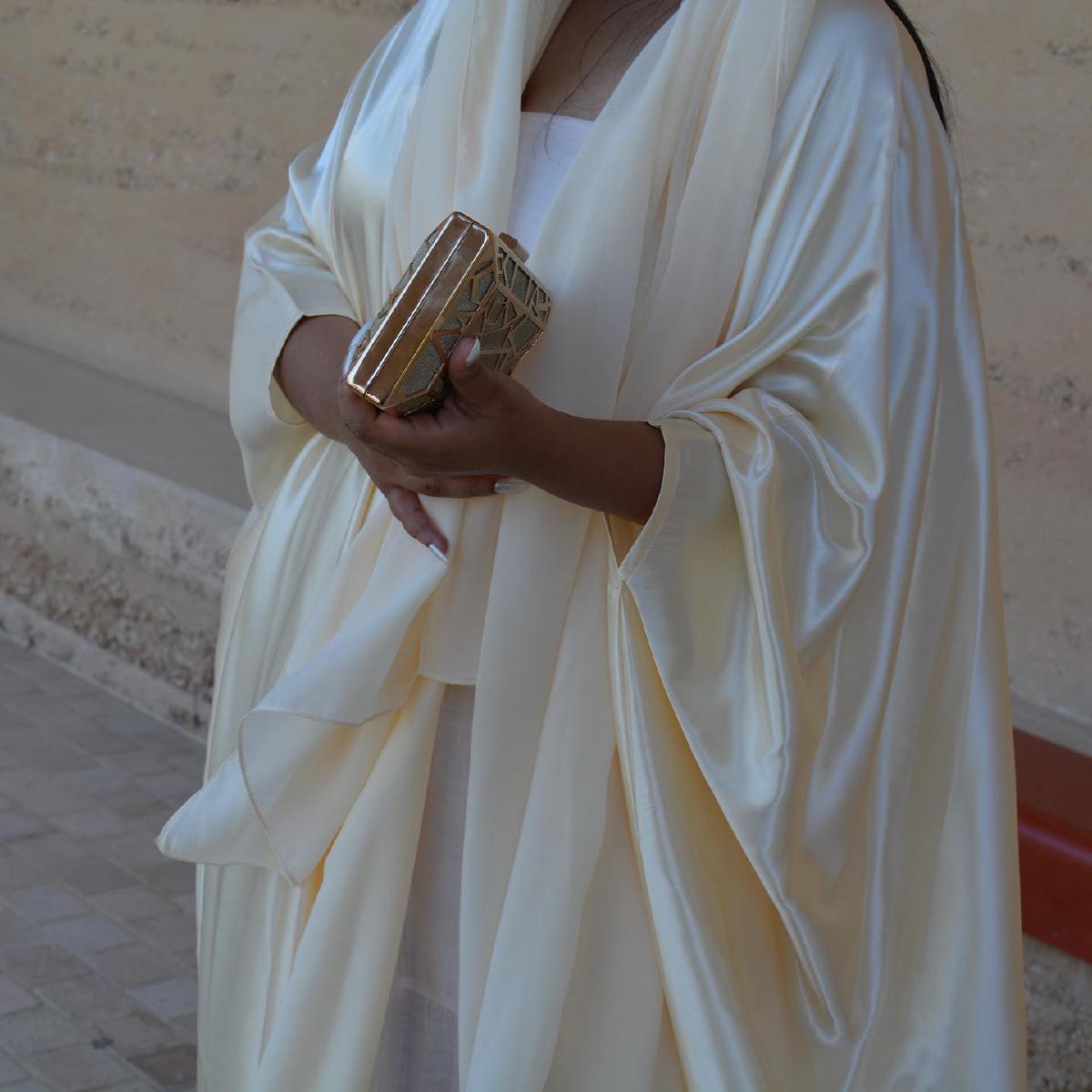 Light Yellow Bisht (03)